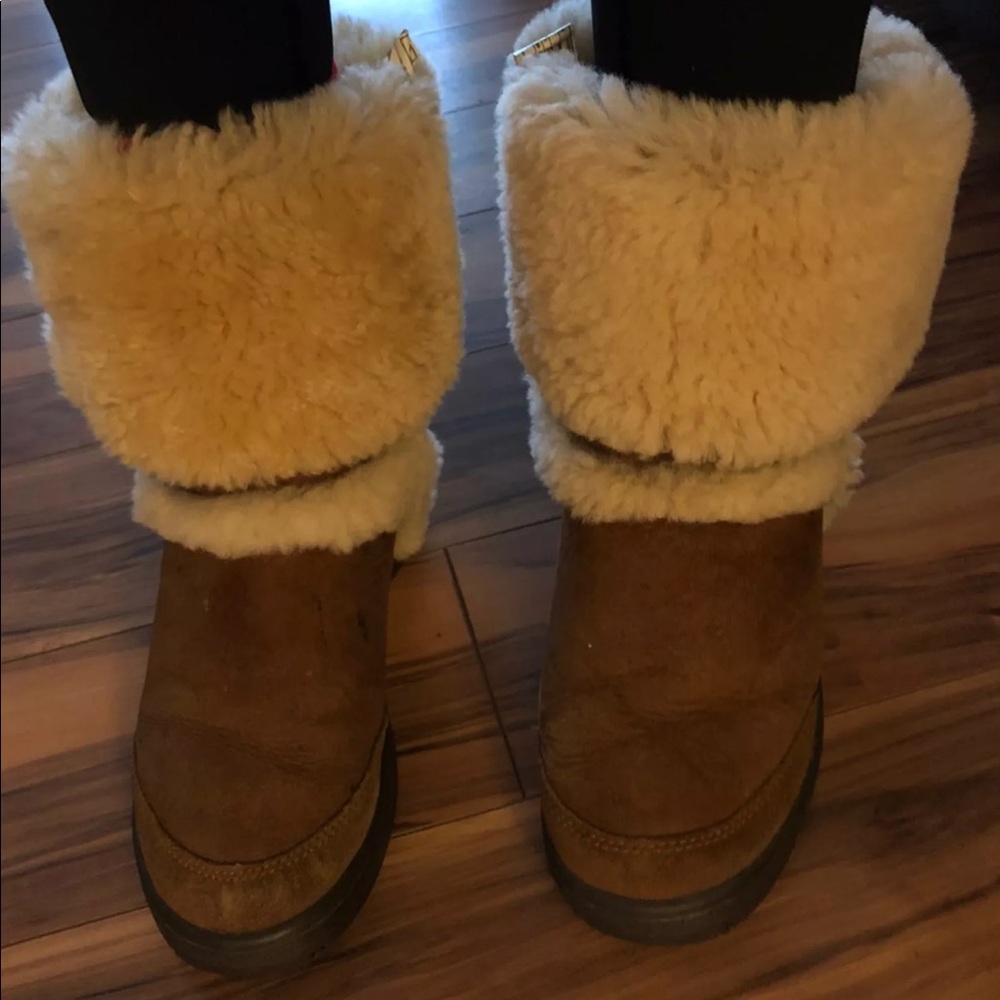 Sunburst Tall Ugg boots in Chestnut